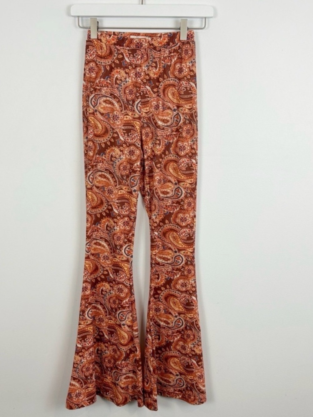 natural life orange paisley flare pants, XS, NWT!